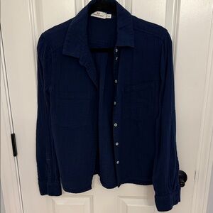 Woman’s vineyard vines Deep Blue Shirt button down